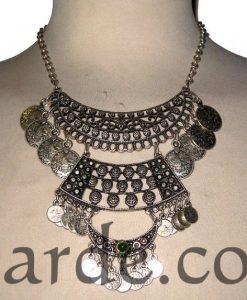 Collar tribal afgano