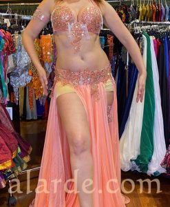 Alternative view of Conjunto de fajín y sujetador oriental