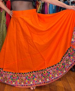 Alternative view of Falda Bollywood con mucho vuelo